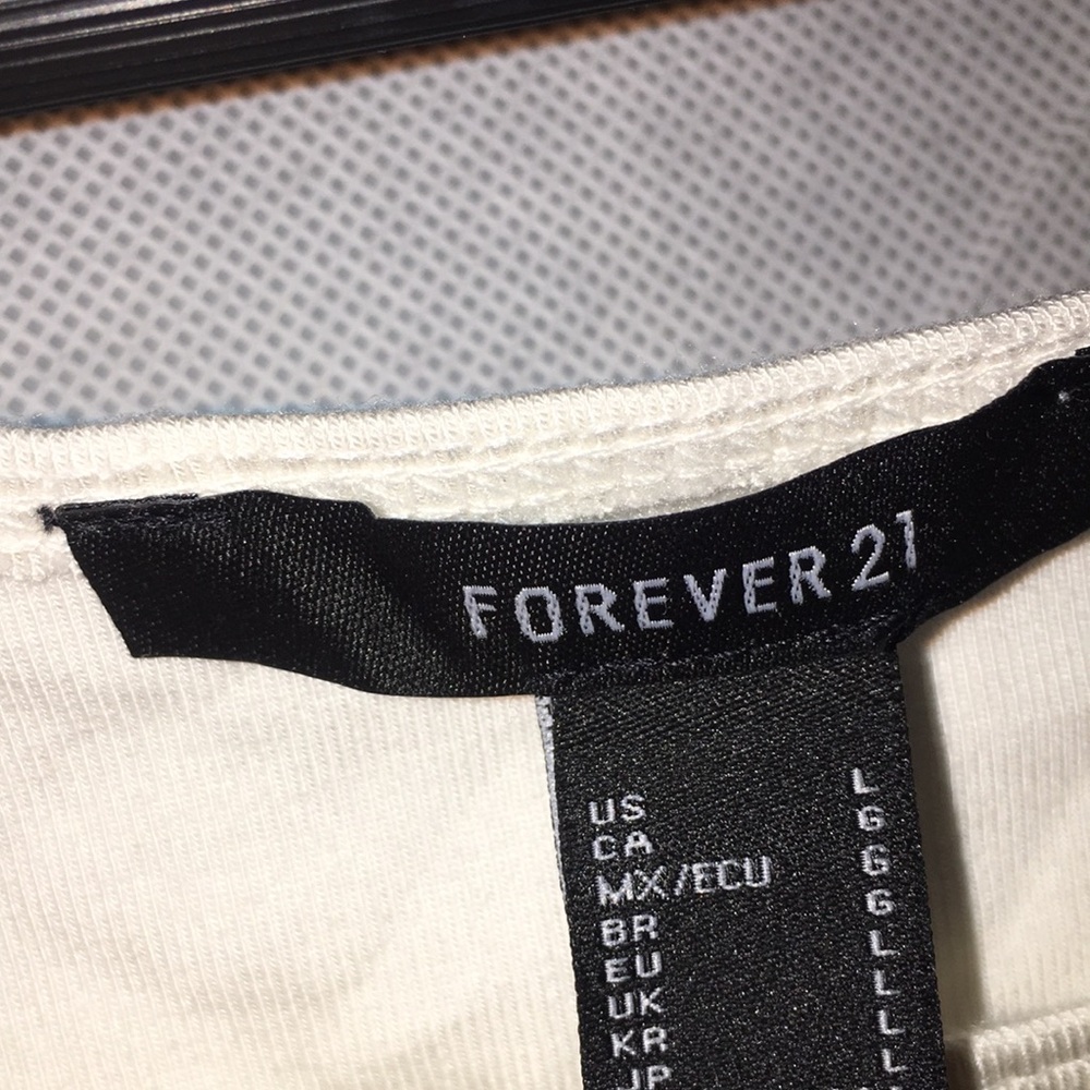 NWT Forever 21 Crop Top | Size L - Picture 2 of 3